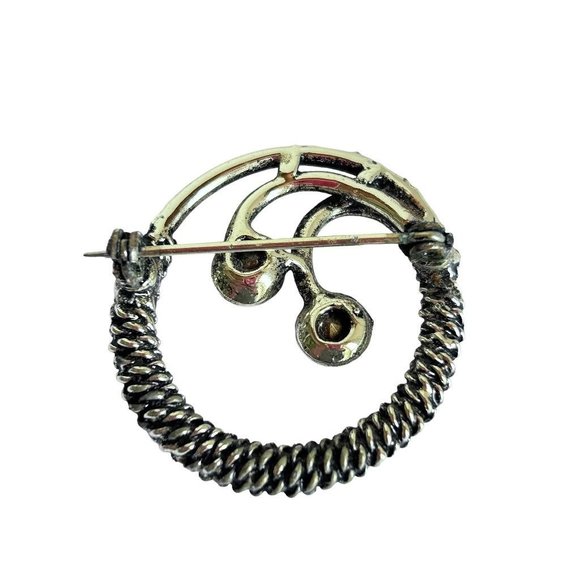 Vintage Silvertone Round Wreath Brooch Braided Design 1 3/8" - Picture 3 of 6
